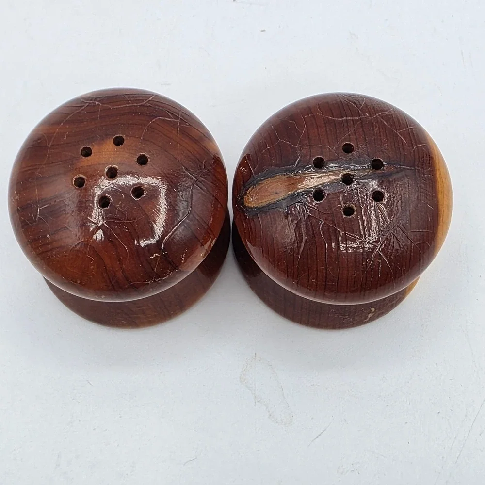 Wood Salt & Pepper Shakers Set Of 2 Small Brown Vintage Kitchen‎ Decor Rustic